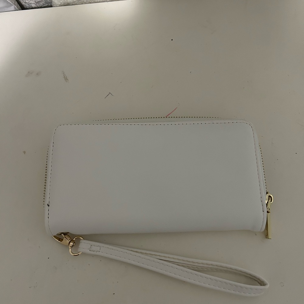 White Wallet